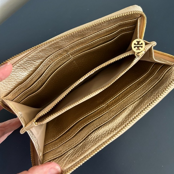Tory Burch Continental Zip Metallic Gold Wallet - Picture 7 of 7
